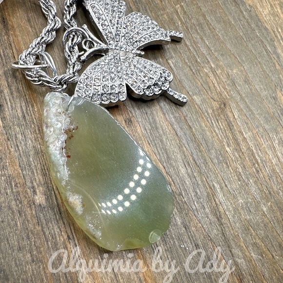 Maximalist statement silver Fluorite huge pendant butterfly 14” choker necklace - Picture 3 of 8